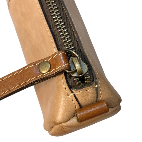 PATRICIA NASH Italian Leather Wristlet Pouch Zipper Tan Brown Rectangle - Picture 4 of 9